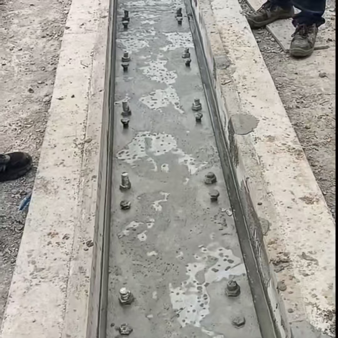 楚雄港口码头起重机龙门吊重型机械设备稳固用早强快凝轨道胶泥